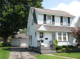 199 Woodcrest Rd, Rochester, NY 14616