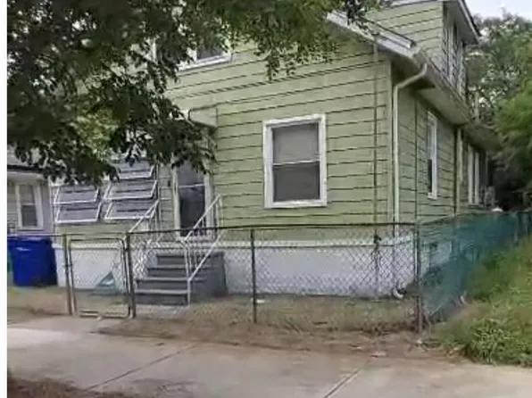 410 N 7th St, Millville, NJ 08332