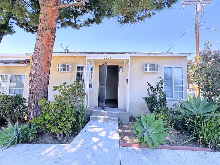 2304 Mira Vista Ave — Photo 11