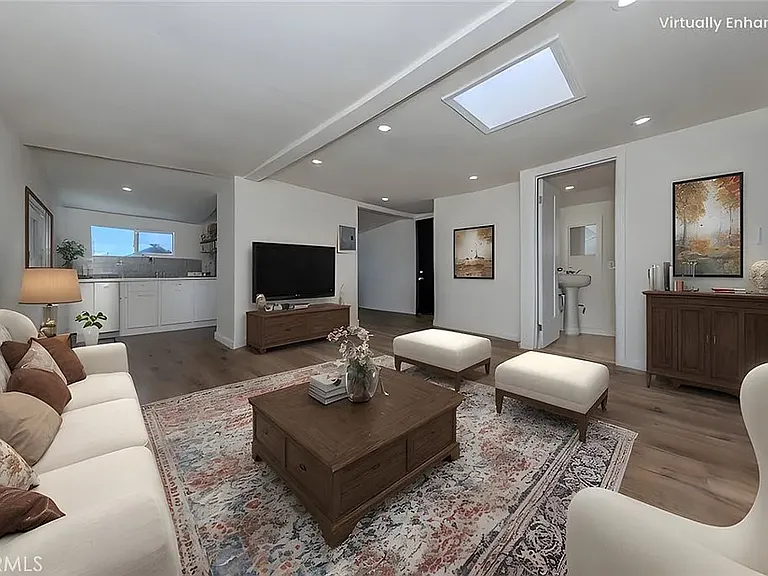 818 E Stearns Ave #1/2 — Photo 6