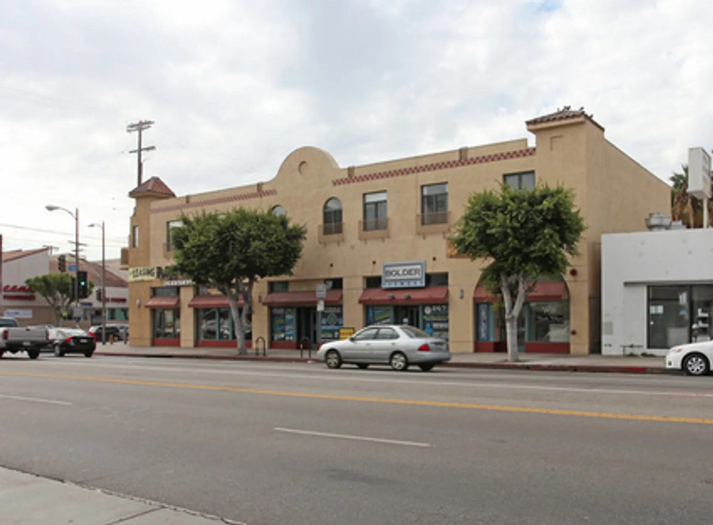 Pico/Robertson — Photo 2