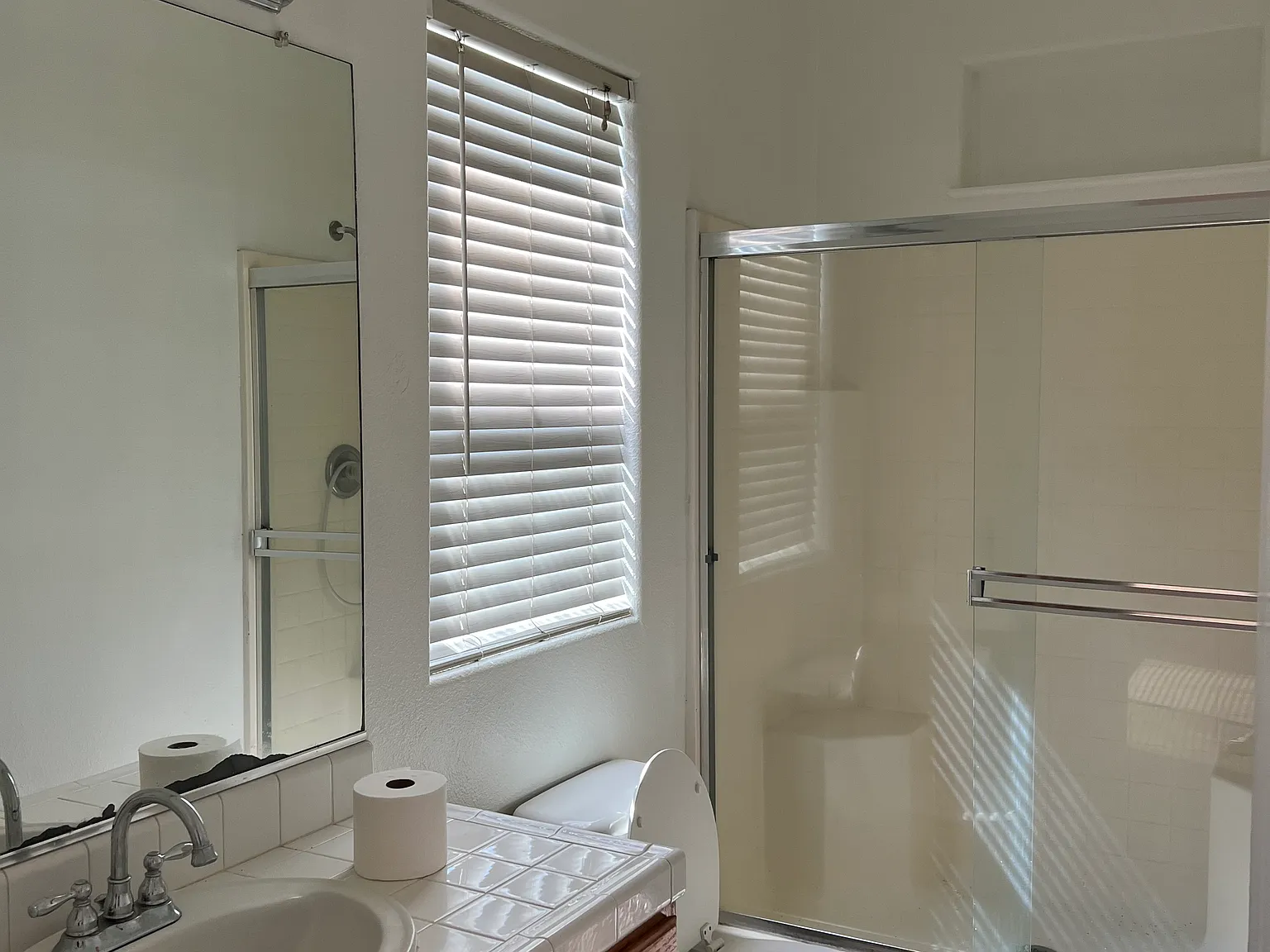 3 bed, 1278 sqft, $2,250 — Photo 4