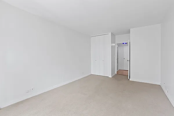 Rented by Nest Seekers International | media 13