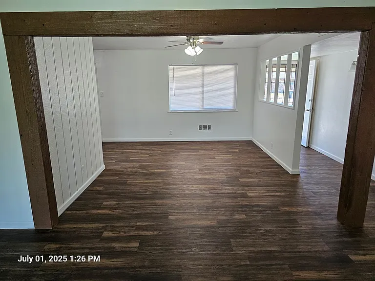 1706 E Burton Ave — Photo 5