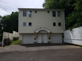 37-39 Munchausen Ave, Bristol, CT 06010
