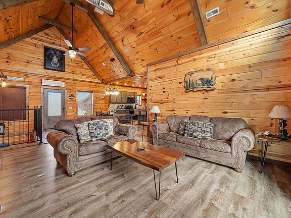 5th image of 3226 White Falcon Way