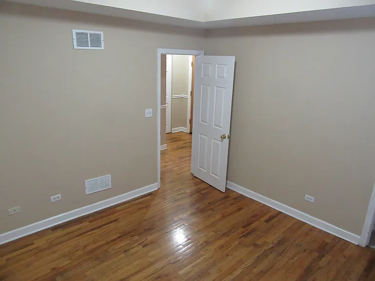 2251 W Rosemont Ave #1 — Photo 9