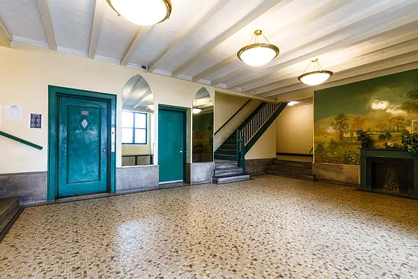 Rented by MNS | media 14