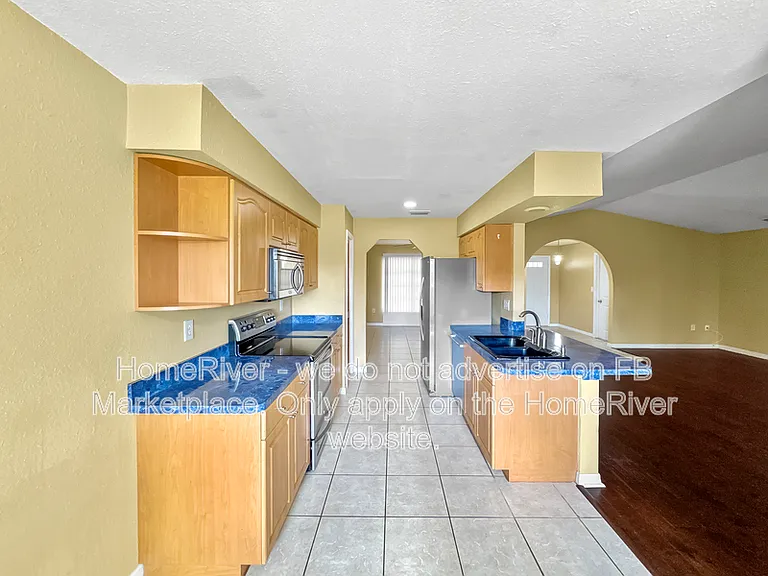 2194 Rio De Janeiro Ave — Photo 10