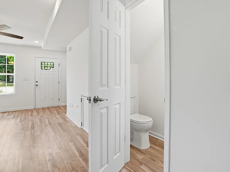 516 Singletary St SE — Photo 39