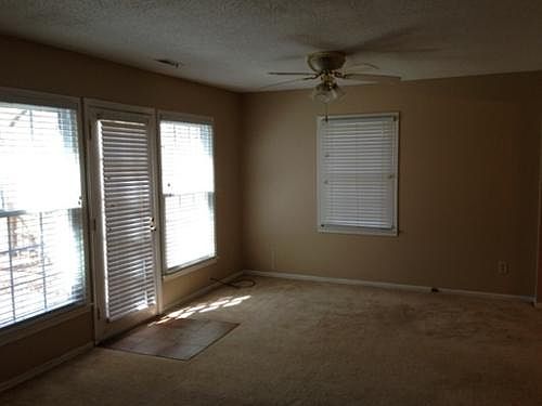 5th image of 5003 F Lawndale Dr