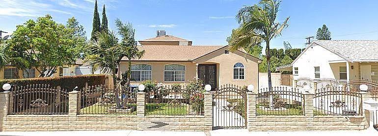 1st image of 6947 Encino Ave