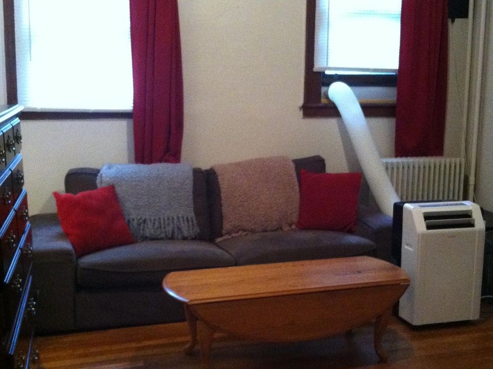 2nd image of 677 Washington Ave APT 1N