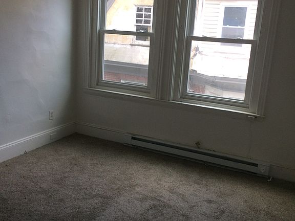 5th image of 310 W Upsal St