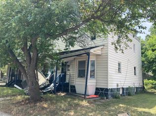 60 Franklin St, Waterloo, IA 50703