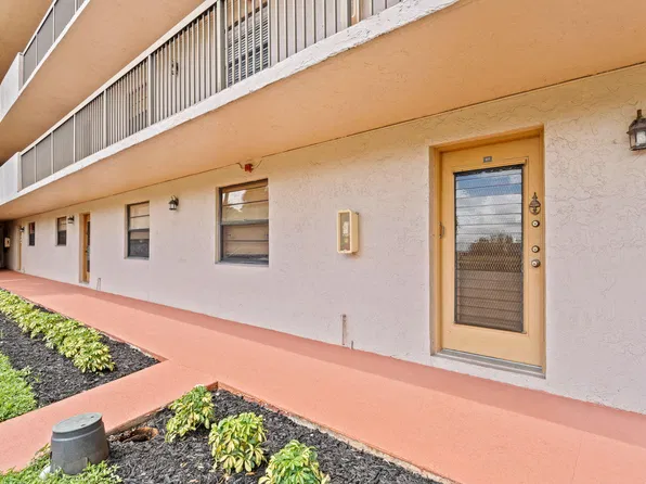 6085 N SABAL PALM Boulevard #107, Tamarac, FL 33319
