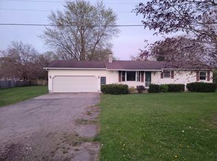 623 S Main St, Chesaning, MI
