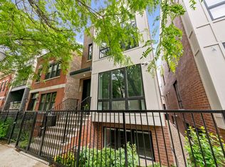 2223 W Lyndale St, Chicago, IL 60647