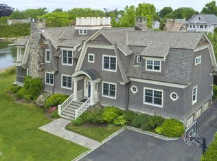 2 Meadow Pl, Old Greenwich, CT 06870