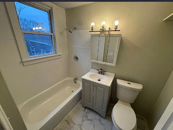 5th image of 112 Eastern Pkwy #L3