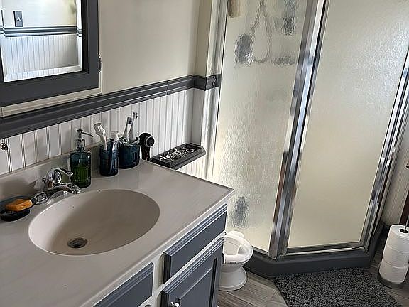 Bathroom area