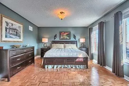 71 Gail Parks Cres — Photo 6