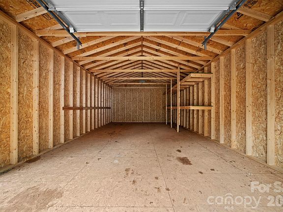 5th image of 2289 McCloud St
