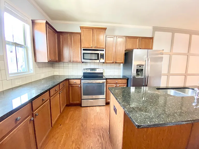1324 Kingston Trl — Photo 11