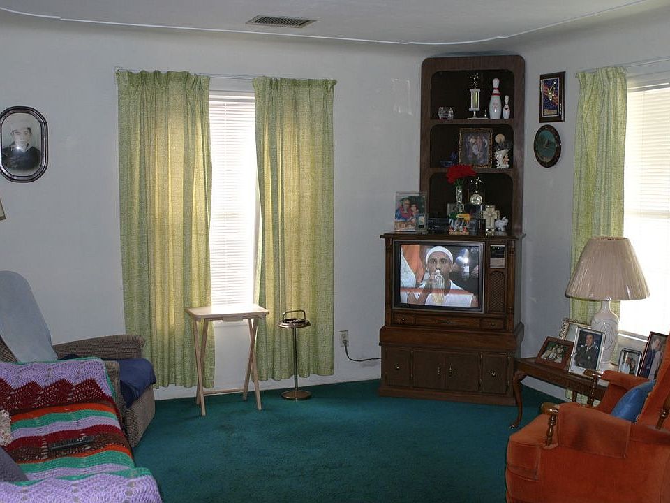 2nd image of 147 Mayfair Dr