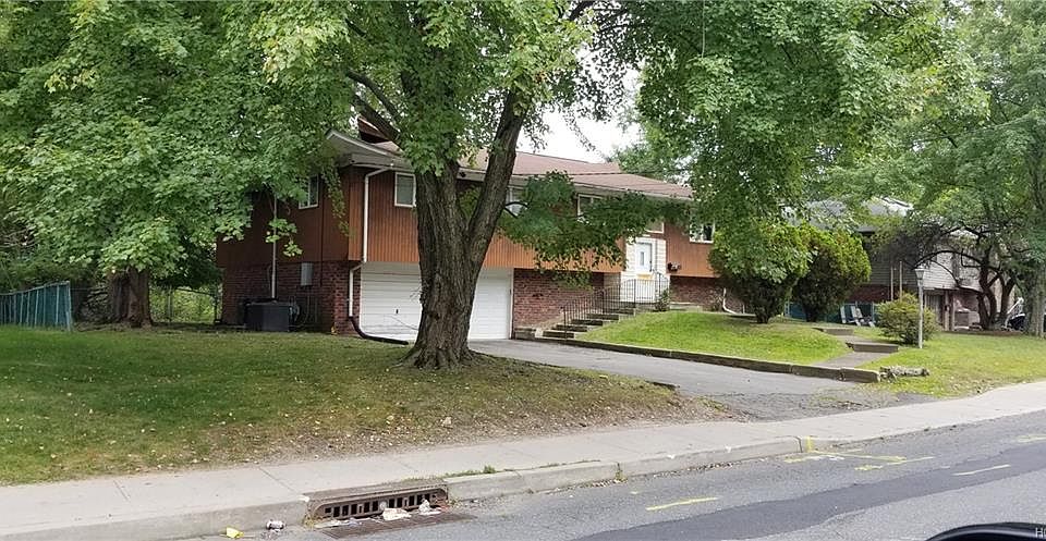1st image of 16 Ronald Dr
