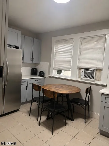 3 bed, 1.0 bath, $2,600 — Photo 4