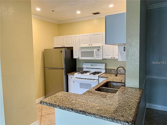 3rd image of 2732 Via Murano Unit 533