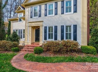 560 20th Avenue Ct NW, Hickory, NC 28601