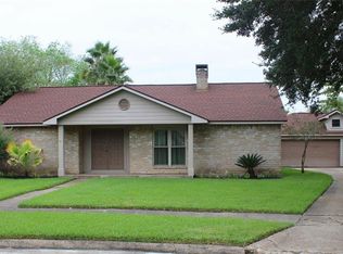 509 Desert Aire Dr, Friendswood, TX 77546