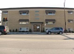 3345 S Harlem Ave APT 2S, Berwyn, IL 60402