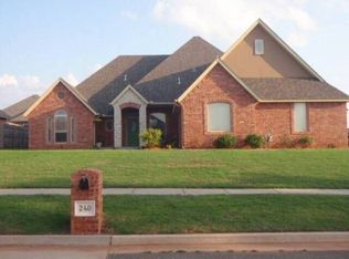 240 E Atlanta Ter, Mustang, OK 73064