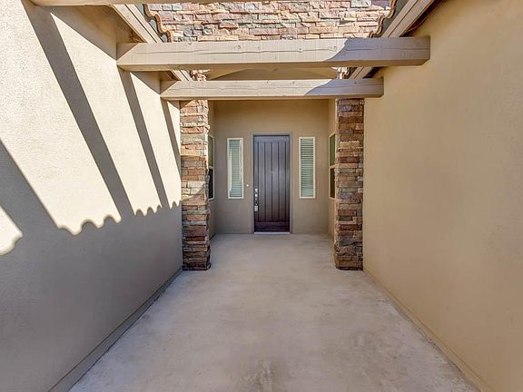 4th image of 5896 Valle Sonar Ave