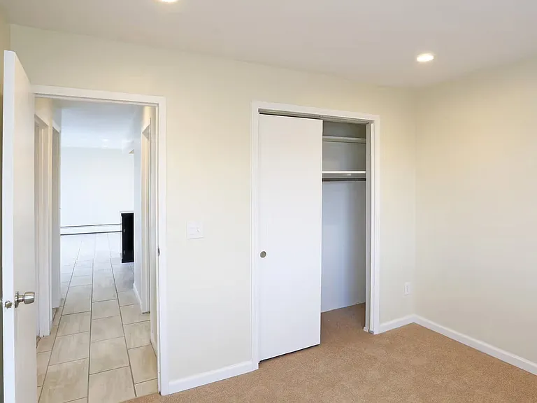 5458 Beechmont Ave #212 — Photo 8