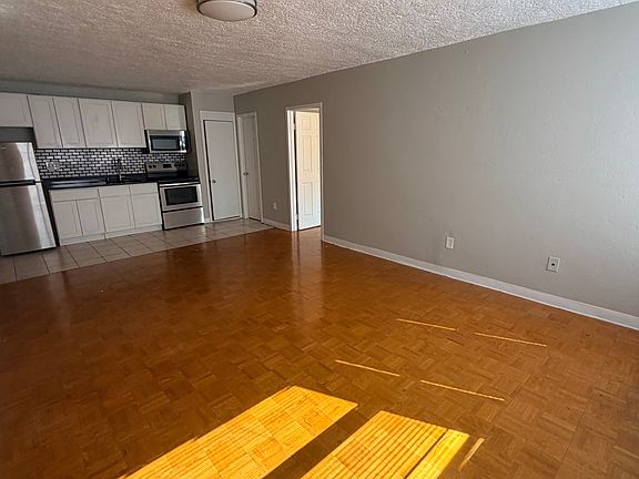 3rd image of 31 Austin St APT 7C