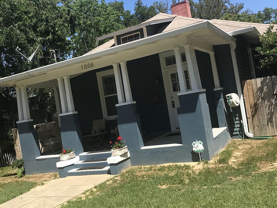 1st image of 1006 E Lloyd St