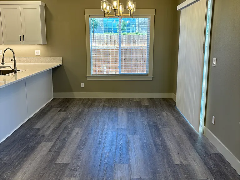 Seven Oaks Luxury Duplexes — Photo 55