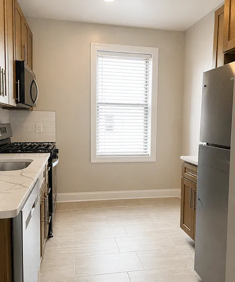 44 West 33rd Street Apartments — Photo 3