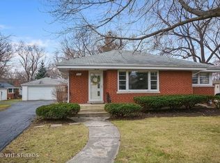 510 Crest St, Wheaton, IL 60187