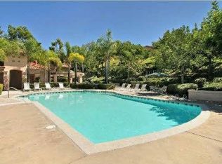 747 Calle Montera, Escondido, CA 92025