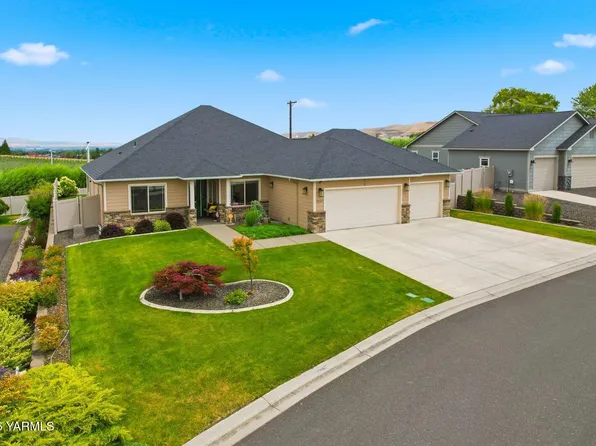 2007 S 73rd Ave, Yakima, WA 98903