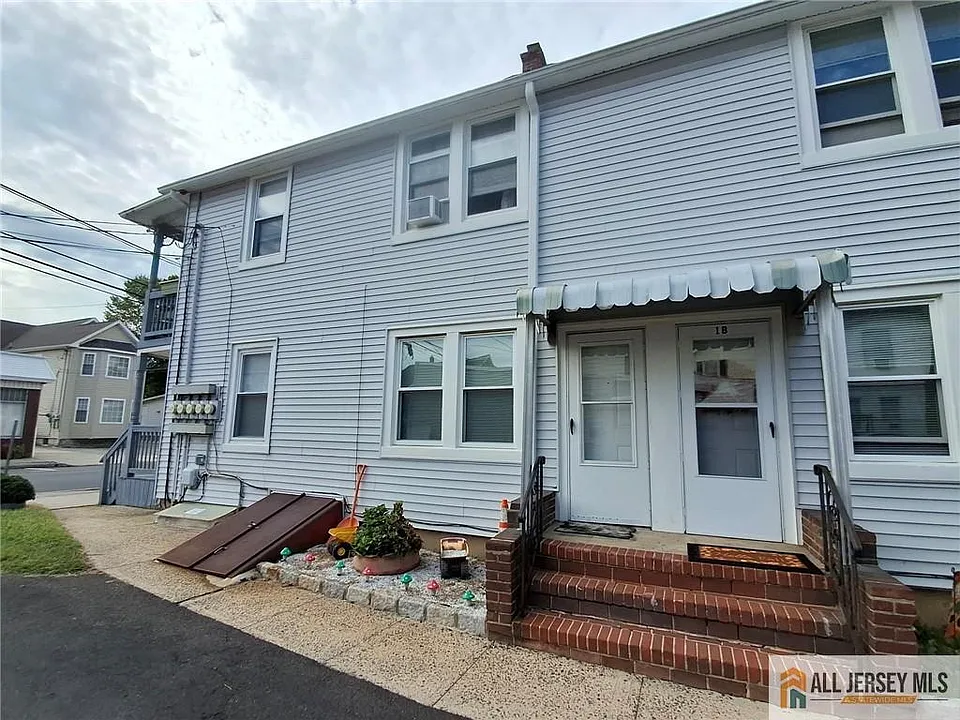 31 Obert St #1A