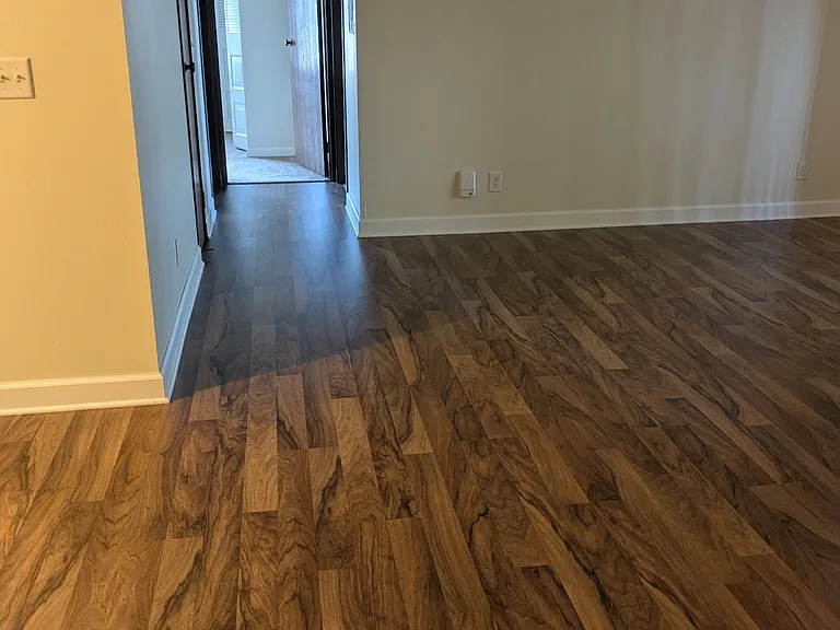 1518 E Longview Dr #6 — Photo 2