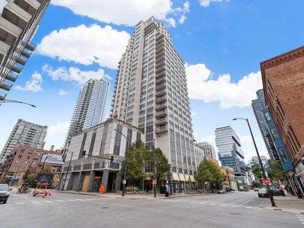200 W Grand Ave APT 903, Chicago, IL 60654