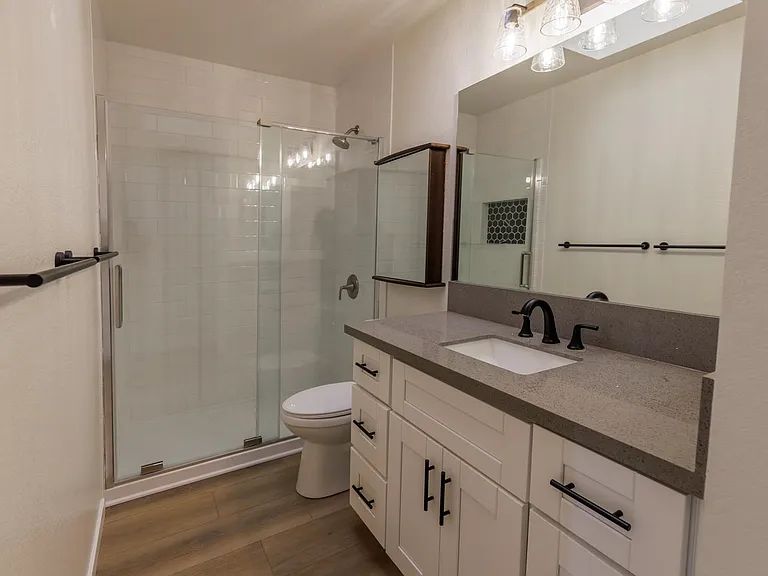 275 Hillcrest Dr #105 — Photo 10