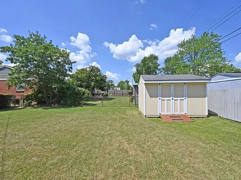 8608 Linderwood Ln — Photo 39